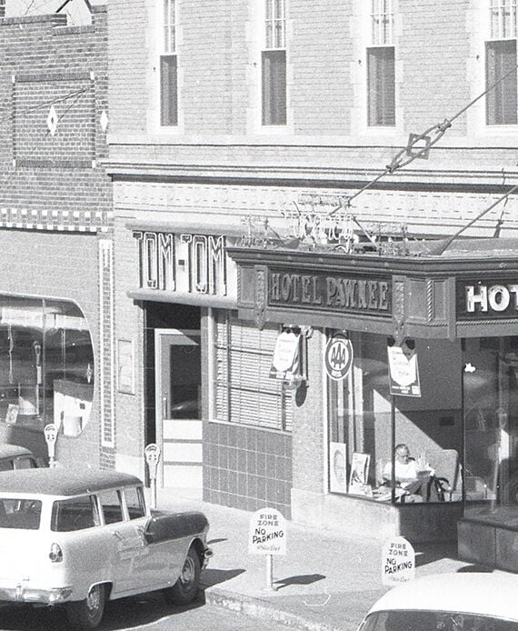 Hotel Pawnee's Tom-Tom Coffee Shop sign uncovered